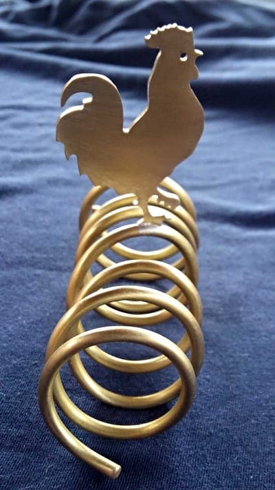 Portatovagliolo in ottone con torciglione